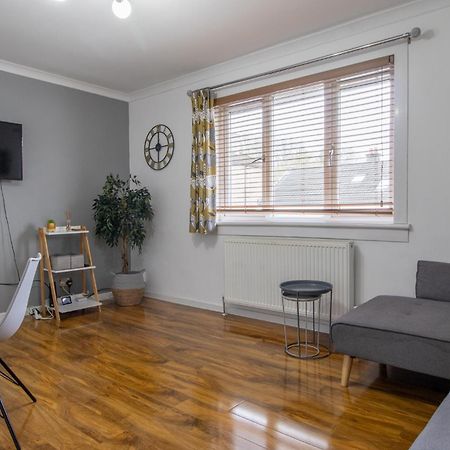 1 Bed Apartment Central Hamilton Free Wifi With Great Transport Links To Glasgow Extérieur photo
