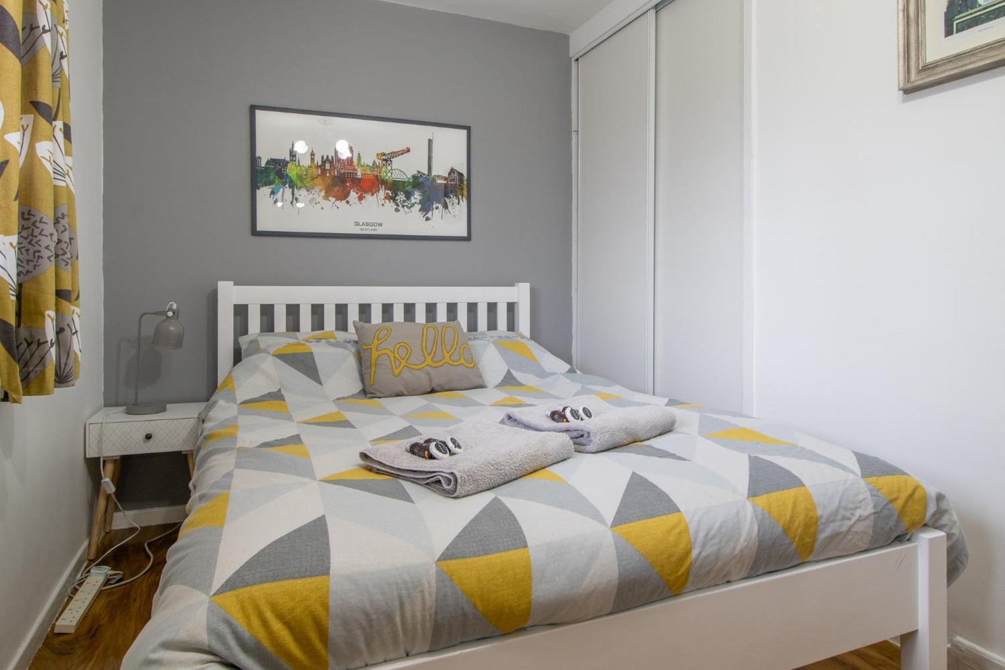 1 Bed Apartment Central Hamilton Free Wifi With Great Transport Links To Glasgow Extérieur photo